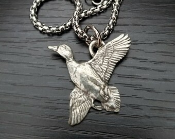 duck chain pendant