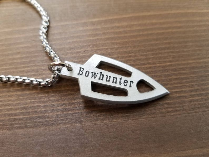 BOWHUNTER Necklace Bowhunting Broadhead Necklace Hunting Gifts Etsy