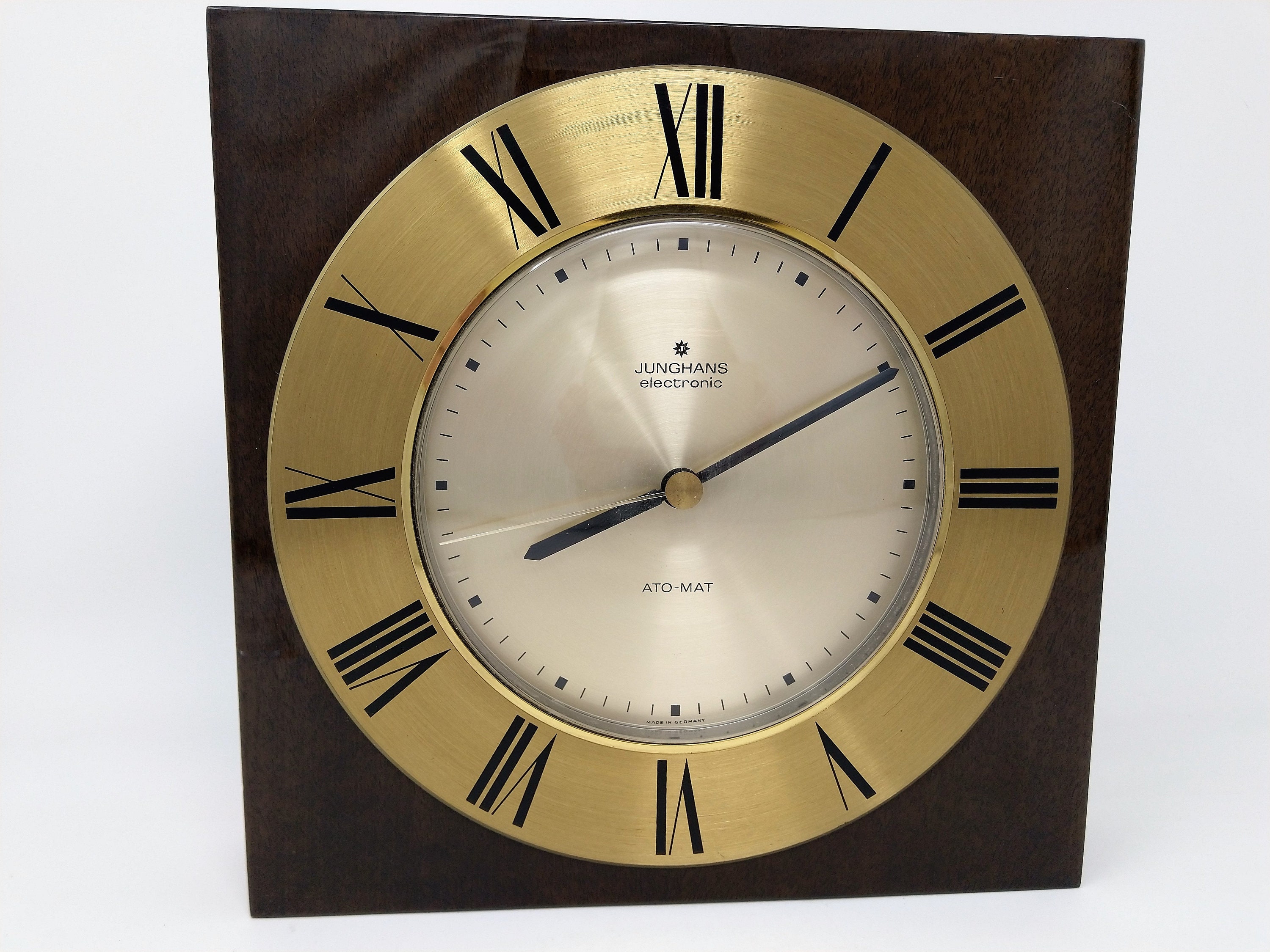 Vintage Wanduhr Junghans electronic ATO-MAT 338/3056 4 Vintage Wanduhr Junghans electronic ATO-MAT 338/3056 4