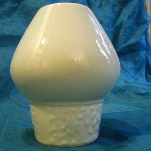 Vintage Vase – Bareuther Waldsassen Porcelain Bavaria – 1960s German Mid Century – Modernist Home Décor – White Op Art goes Baroque – Tulip