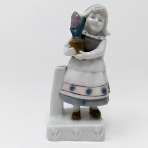 Goebel Wilhelmsfeld Antique Porcelain Figurine Dutch Girl w. Hyacinth at Hollow Trunk (= Small Vase) – Art Nouveau WW1 1914-1920 – 100 16