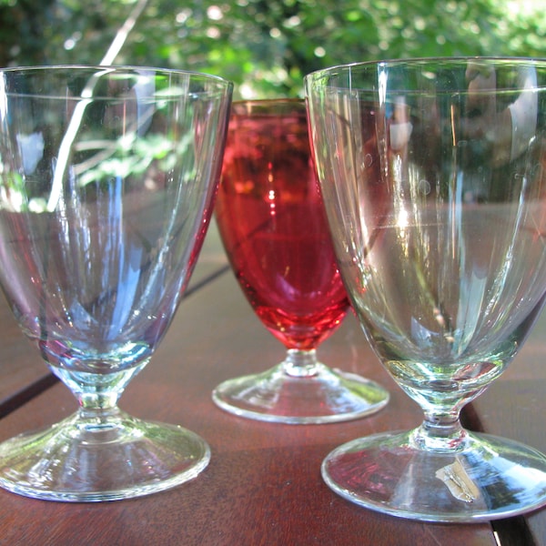 3 x 50er Jahre Likörgläser – irisierendes buntes Glas Rheinkristall – Pastellfarben – Vintage Mid Century Bar Zubehör Mad Men Stil – Schnaps