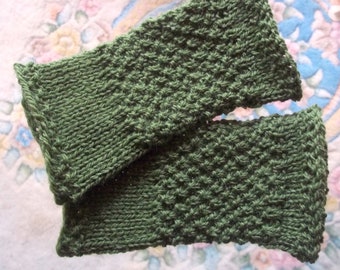 Hand knit fingerless gloves mitts wrist warmers accessories women girls 100% Peruvian Highland Wool fancy bobble pattern color CLOVER ~M~