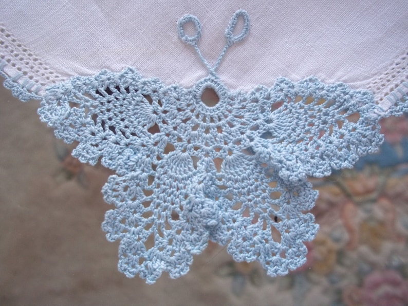 Lovely vintage linen hanky handkerchief blue crochet butterfly lovely gift MOM FREE SHIP