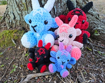 Baphomet PDF crochet pattern (NOT the finishes toy)