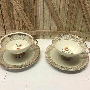 Pair of Winterling Marktleuthen Bavaria Tea Cups & Saucers