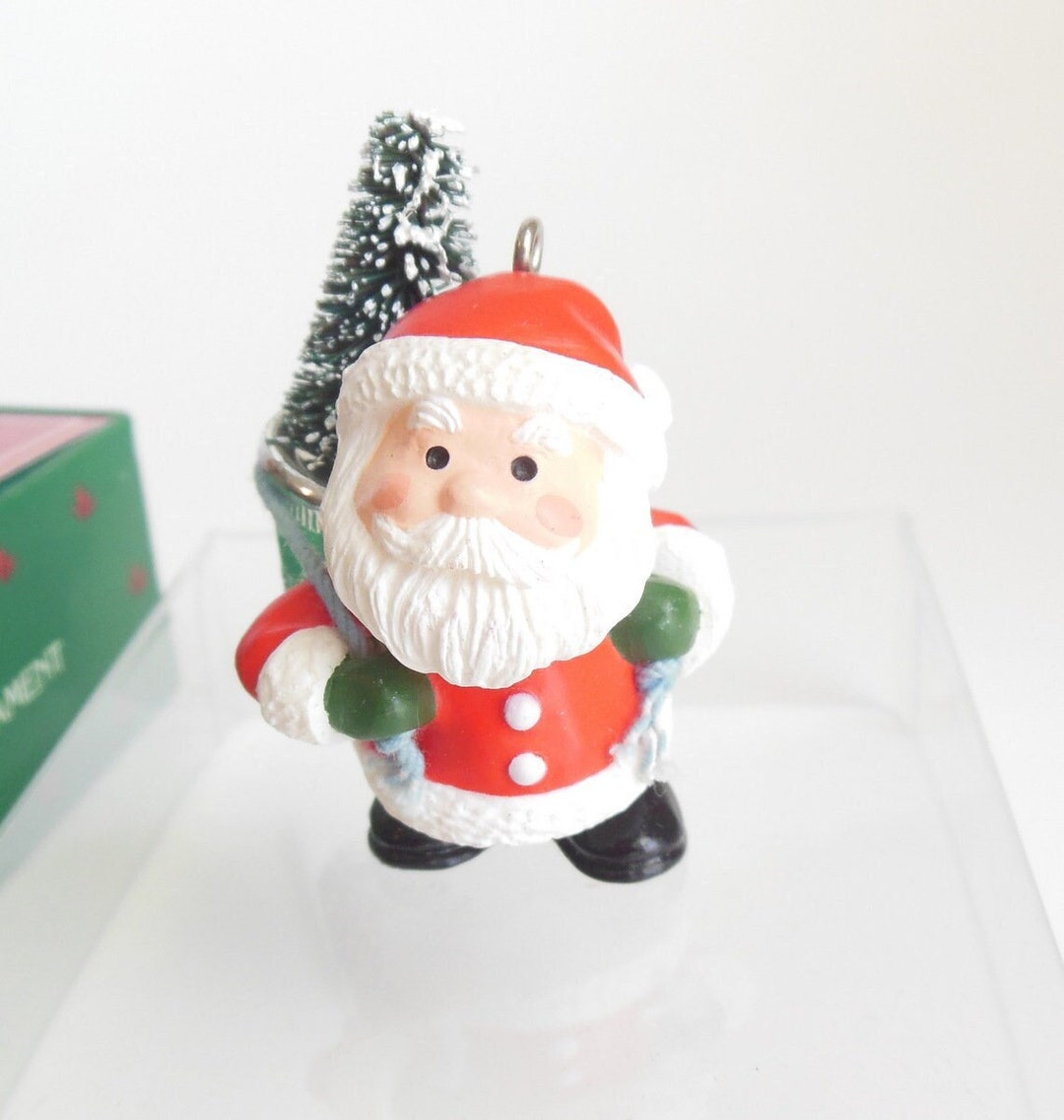 Hallmark Christmas Ornament Thimble Santa 8th in Series QX4725 Vintage