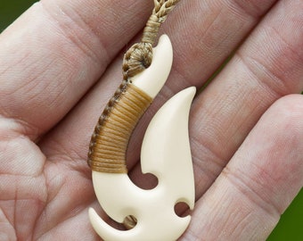 Hand Made Bound Maori Matau (Fish Hook) bone carving Necklace from New Zealand