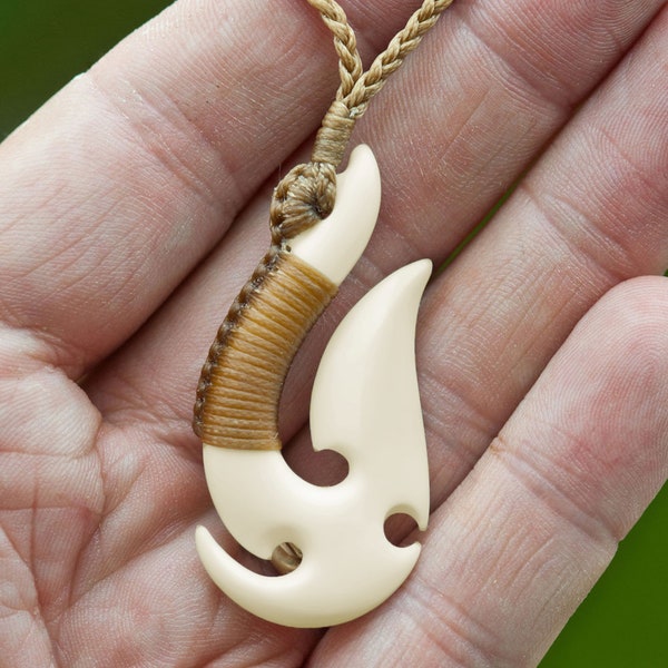 Hand Made Bound Maori Matau (Fish Hook) bone carving Necklace from New Zealand