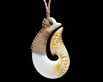 Hand Made Bound Maori Matau (Fish Hook) bone carving Necklace from New Zealand