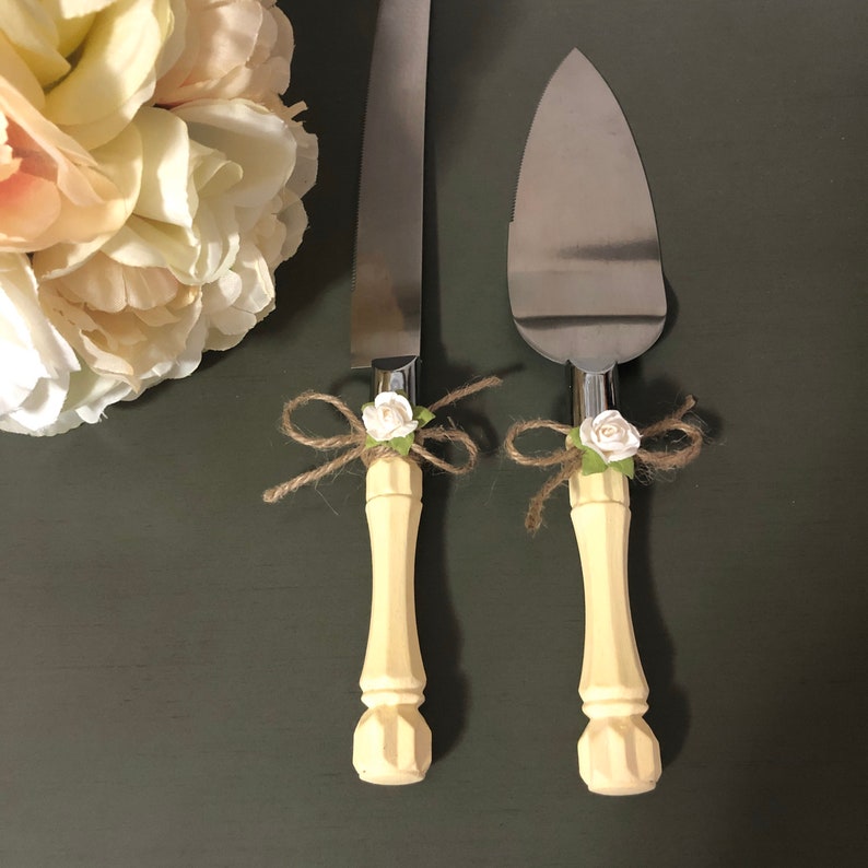 Ivory wedding cake cutting set rustic cake server and knife Etsy