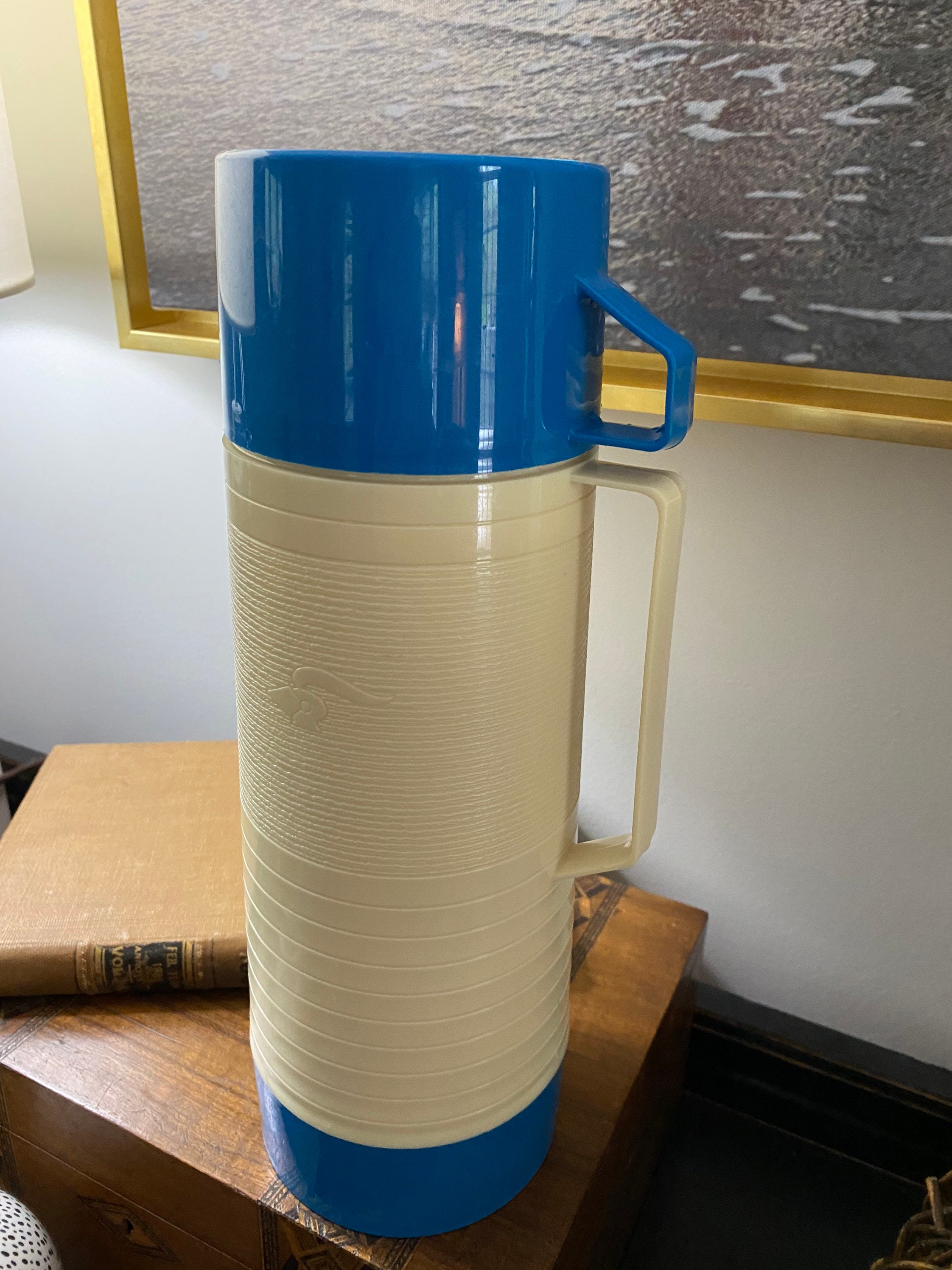 Vintage dura-clad grand Aladdin Thermos bleu et ivoire Canada