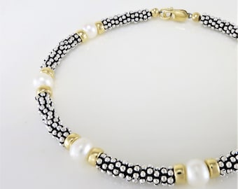 Freshwater Pearl Bracelet · June Birthstone Bracelet · White Bridal Accessories · Handmade Silver Bracelet · Stacking Bracelet Gift for Mom