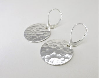 Hammered Silver Circle Lever Back Earrings, Bridesmaid Gift Ideas for Wedding Jewelry, Handmade Nickel Free Earrings for Sensitive Ears