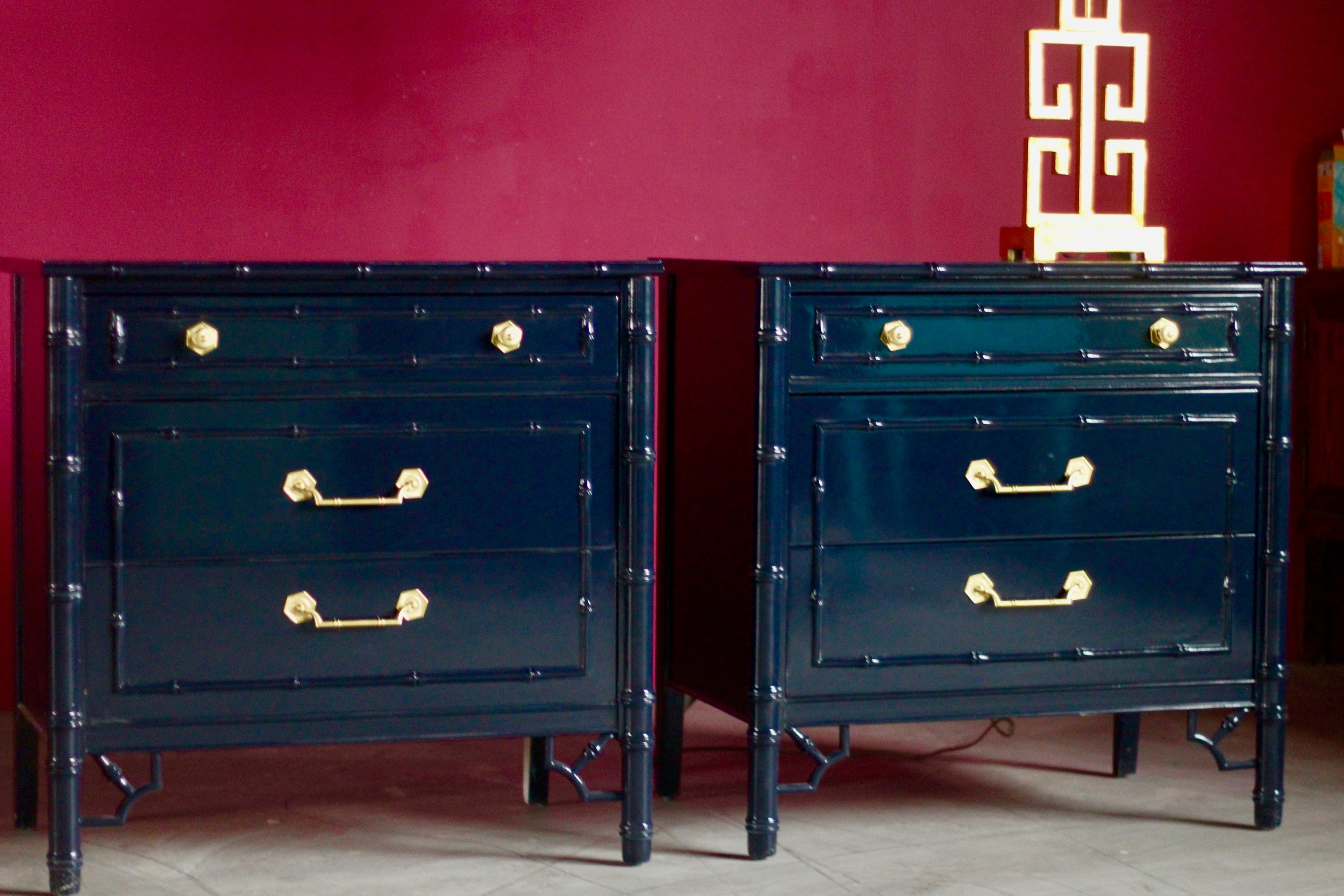 Cofres de bambú falsos o mesitas de noche lacados en la | Etsy