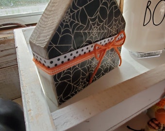 ITSY BITSY Spider Web * Small Adorable farmhouse wooden sign for Halloween or FALL