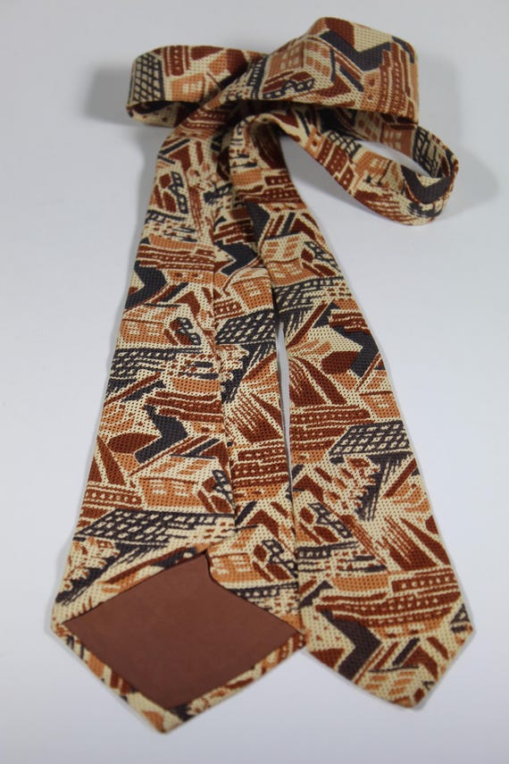 Leno weave tie with abstract pattern - image 4