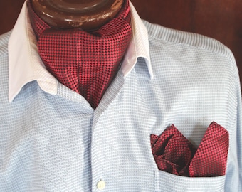 Vintage red and black Stacy Adams Signature Gold ascot and pocket square set