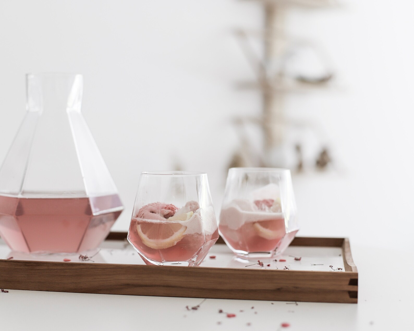10. Stemless Wine Glass Set