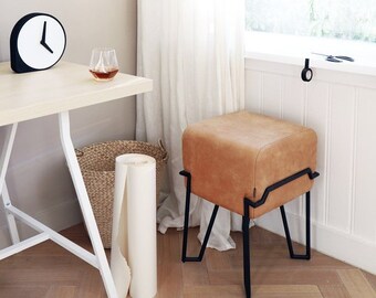 BOKK STOOL LEATHER - Puik - Design - Amsterdam / Kruk, Staal, Leather /kruk,staal,vilt,wonen,interieur,zitten,modern,design,handgemaakt
