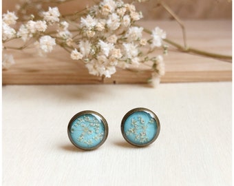 small light blue stud earrings | wild carrot | each approx. 10 mm diameter | Size S | Gift idea | dried flowers