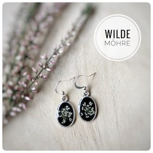 oval earrings | real &quot;wild carrot&quot; flowers | black | silver-colored