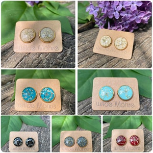 Gold-colored stud earrings | real wild carrot blossoms | approx. 12 mm each | size M | various colors