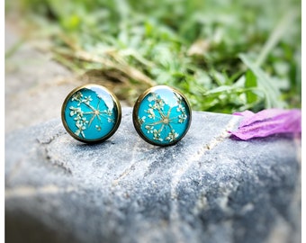 small stud earrings | turquoise | real wild carrot flowers | each approx. 10 mm diameter | size S | bronze colored