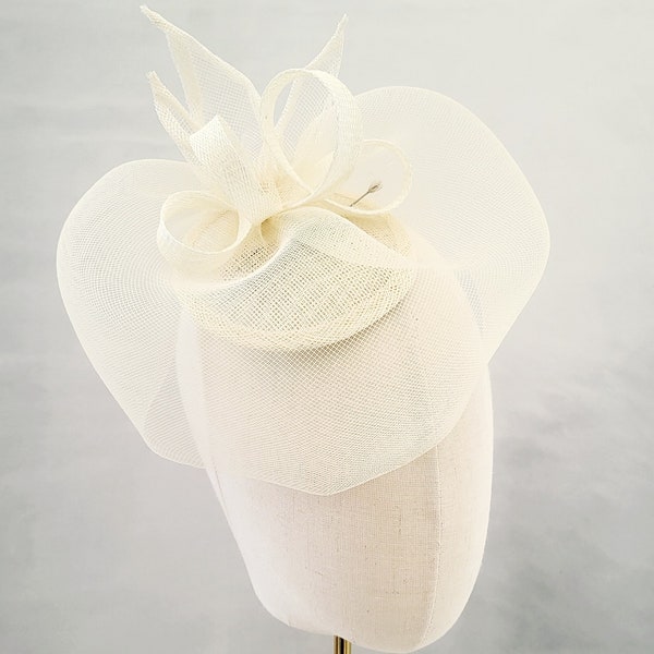 Ivory Fascinator Hat, With veil, Small Percher Hatinator, Races,