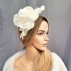 Ivory Flower Fascinator, Percher Hat, Silk Rose Vine, Races , wedding headpiece, optional veil