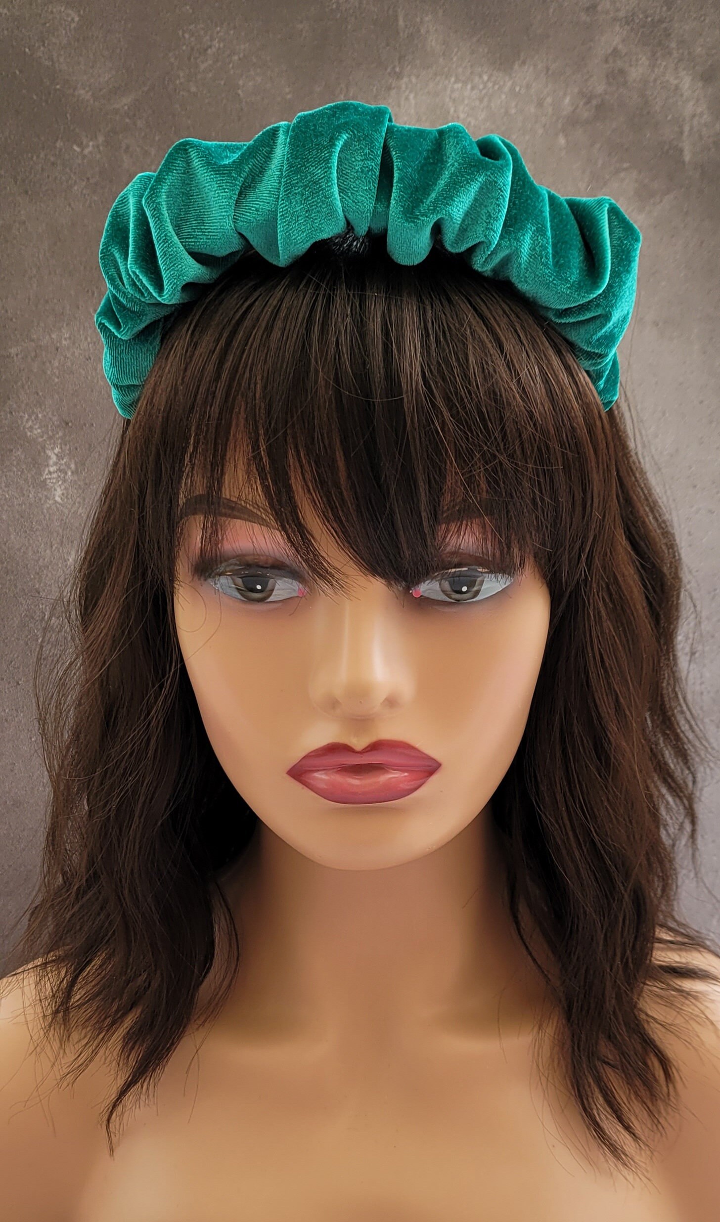 Green Velvet Headband, Ruched Ruffle Scrunchie Design, - Etsy display picture 1
