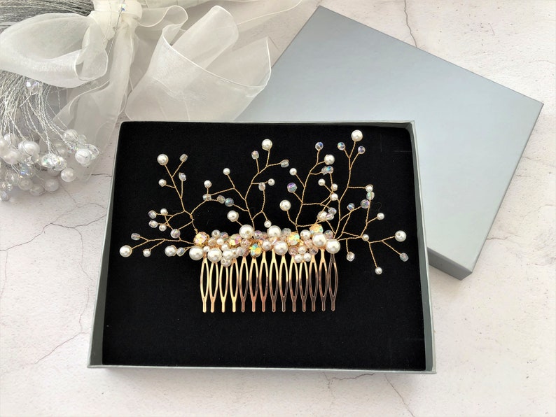Beautiful Diamante Hair Comb Slide with Pearls and Crystals in Gold Tone 8 cms