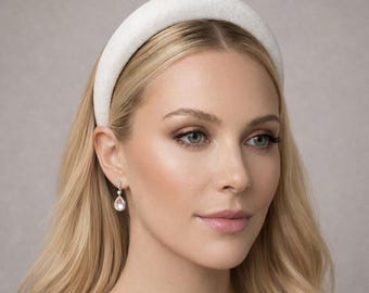 Diadema acolchada de crepé de lana color marfil, estilo redondeado, elegante diadema nupcial.