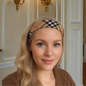 Burberry Beige and Black Plaid Padded Headband with gold thread Burberry Headband Women - Etsy Denmark main image 2