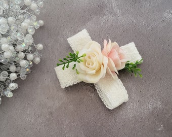 Ivory Lace Cross Hair Clip, Rose Flower Fascinator, 10.5 cms width, Velvet, vintage inspired