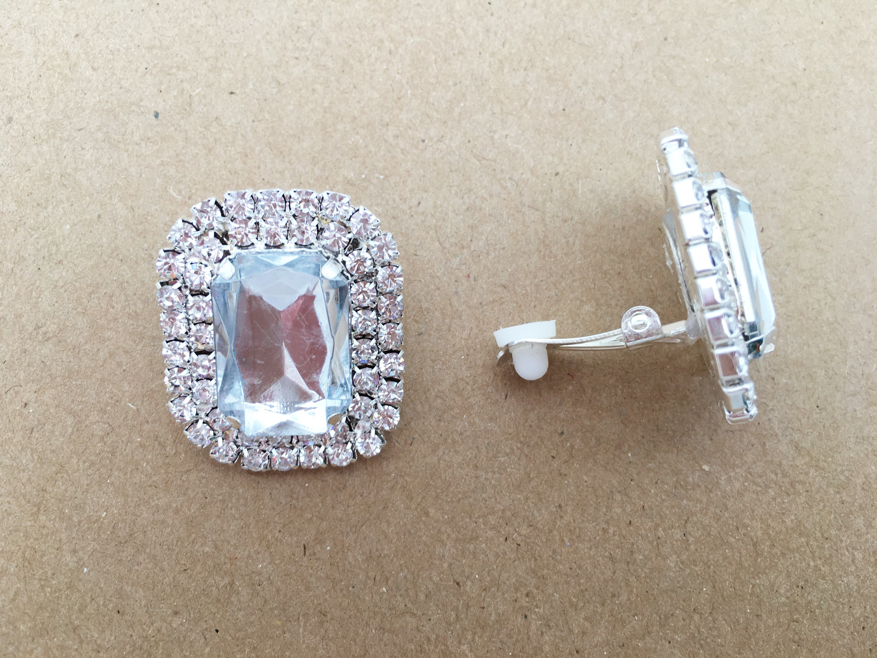 Orecchini a clip con diamanti, grande cluster di cristalli, disponibili con perno forato, rettangolari - Italia Orecchini a clip con diamanti, grande cluster di cristalli, disponibili con perno forato, rettangolari - Italia