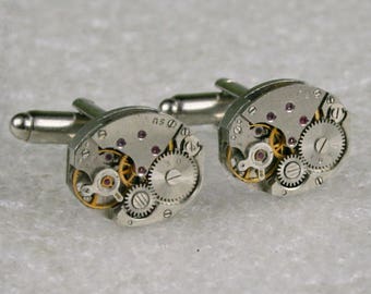 Small Oval Watch Movement Cufflinks - Steampunk Cufflinks . Steampunk jewelry , Vintage Clockwork Watch Movement Cuff Links