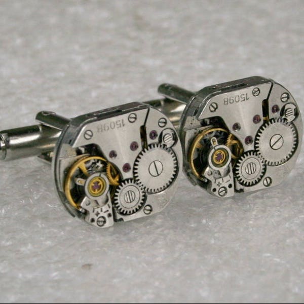 SALE...Watch Movement Cufflinks ,  Steampunk Cufflinks . Steampunk jewelry , Vintage Clockwork Watch Movement Cuff Links