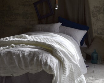 Antique white stonewashed linen quilt/duvet cover. Pure linen bedding. All sizes