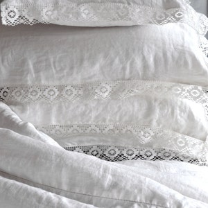 Provincial Living. Pure linen pillowcase with white linen lace. Antique white. Vintage inspired linen bedding image 4