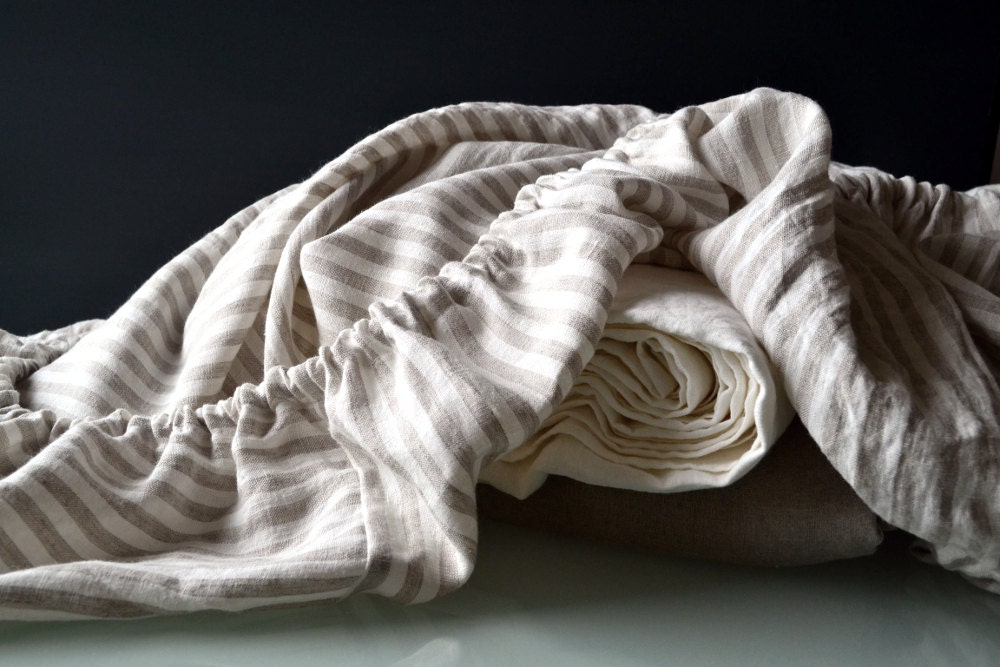 Drap-Housse. Pinstriped