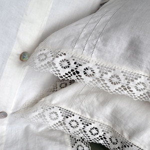 Provincial Living. Pure linen pillowcase with white linen lace. Antique white. Vintage inspired linen bedding image 2