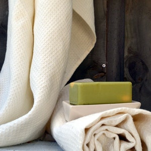 Natural linen bath towel/ Organic Spa towel/ Bath sheet/ Waffle texture, Off white image 5