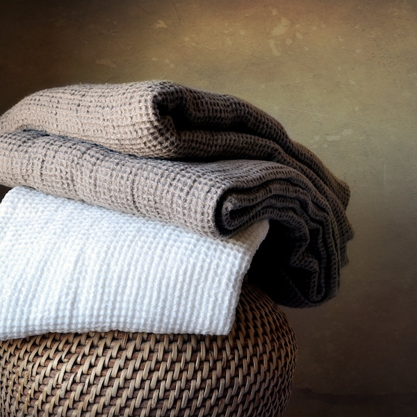 Linen bath sheet. Natural linen bath towel/ Spa towel/ Beach towel. Waffle linen towel, Natural flax colour (undyed)