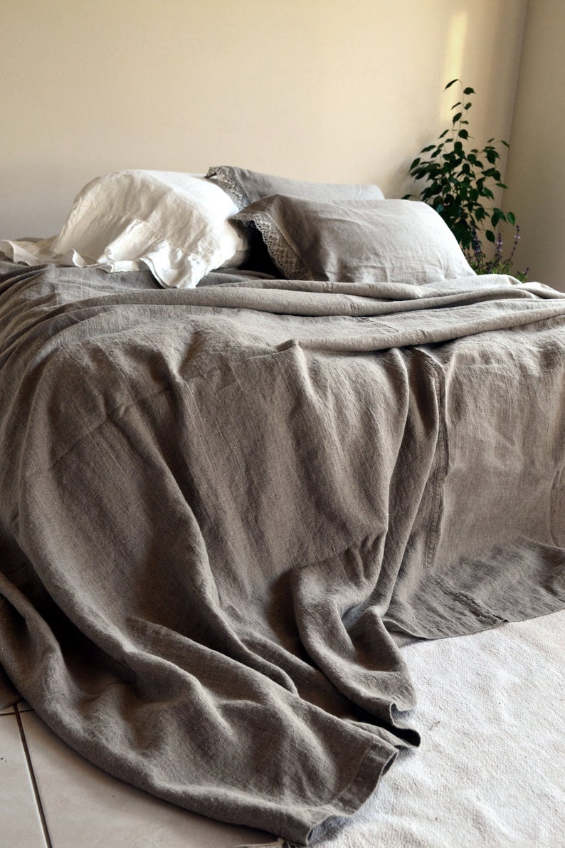 Rustic Heavyweight Stonewashed Linen Bed Cover/ Bedspread/ Coverlet/ Natural flax colour image 2