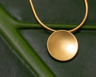 Colgante círculo collar bañado en oro, Ø 19 mm, cadena círculo oro, disco curvo cadena oro, bañado en oro, collar nupcial minimalista, placa