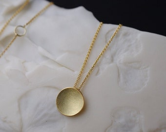 18k gold necklace, matte gold necklace 18k, minimalist solid gold necklace, gold chain minimal, bride 18K necklace, gold disc pendant