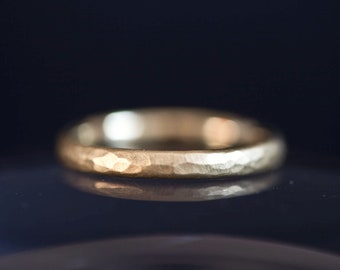 Wedding ring hammered, rustic gold wedding, 14k gold ring textured, textured wedding band, 14k minimal ring, hammered ring unisex