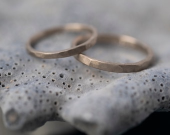 white gold Hammered wedding ring set, 14k white Gold Ring set, 18Ct textured Wedding bands, white gold rings bride groom,