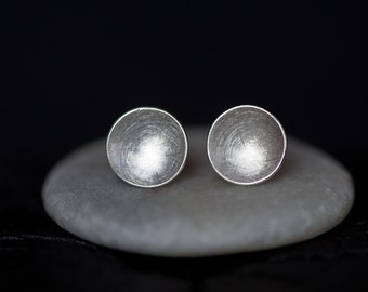 Matte silver disc studs, Silver circle earrings, big disc earrings, organic earrings silver, domed circle studs, minimal circular earrings